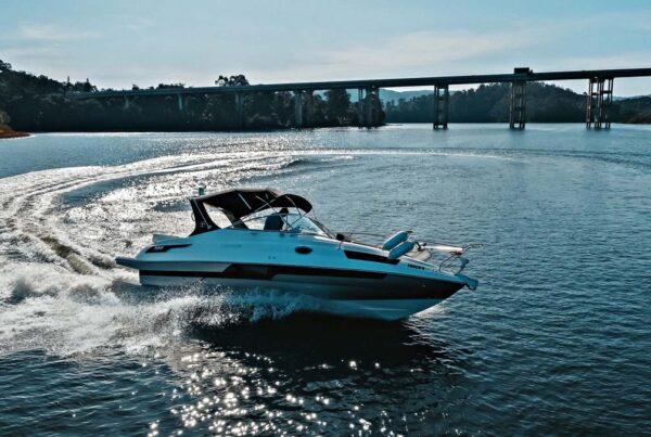 Triton 300 Classic